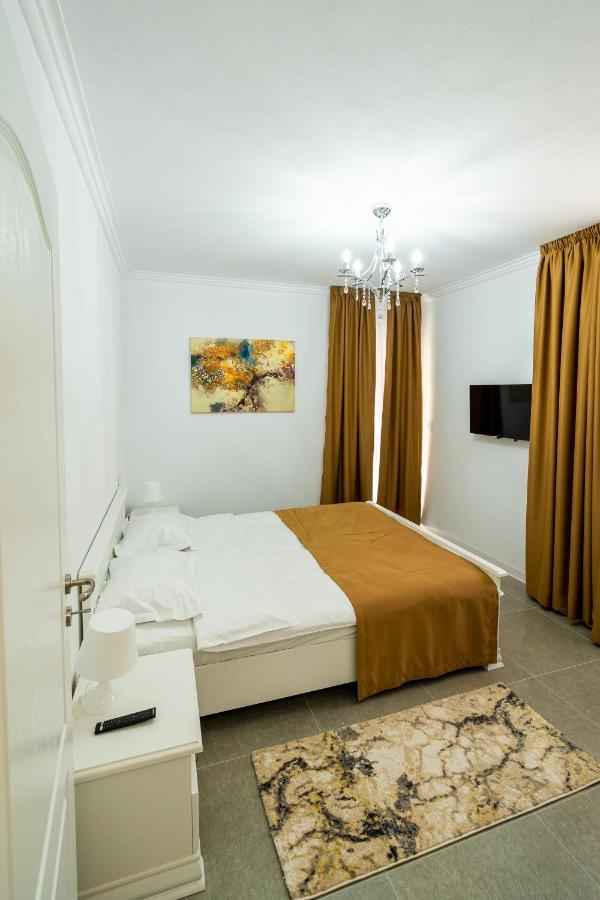 Armada Aparthotel Alba Iulia Exteriör bild