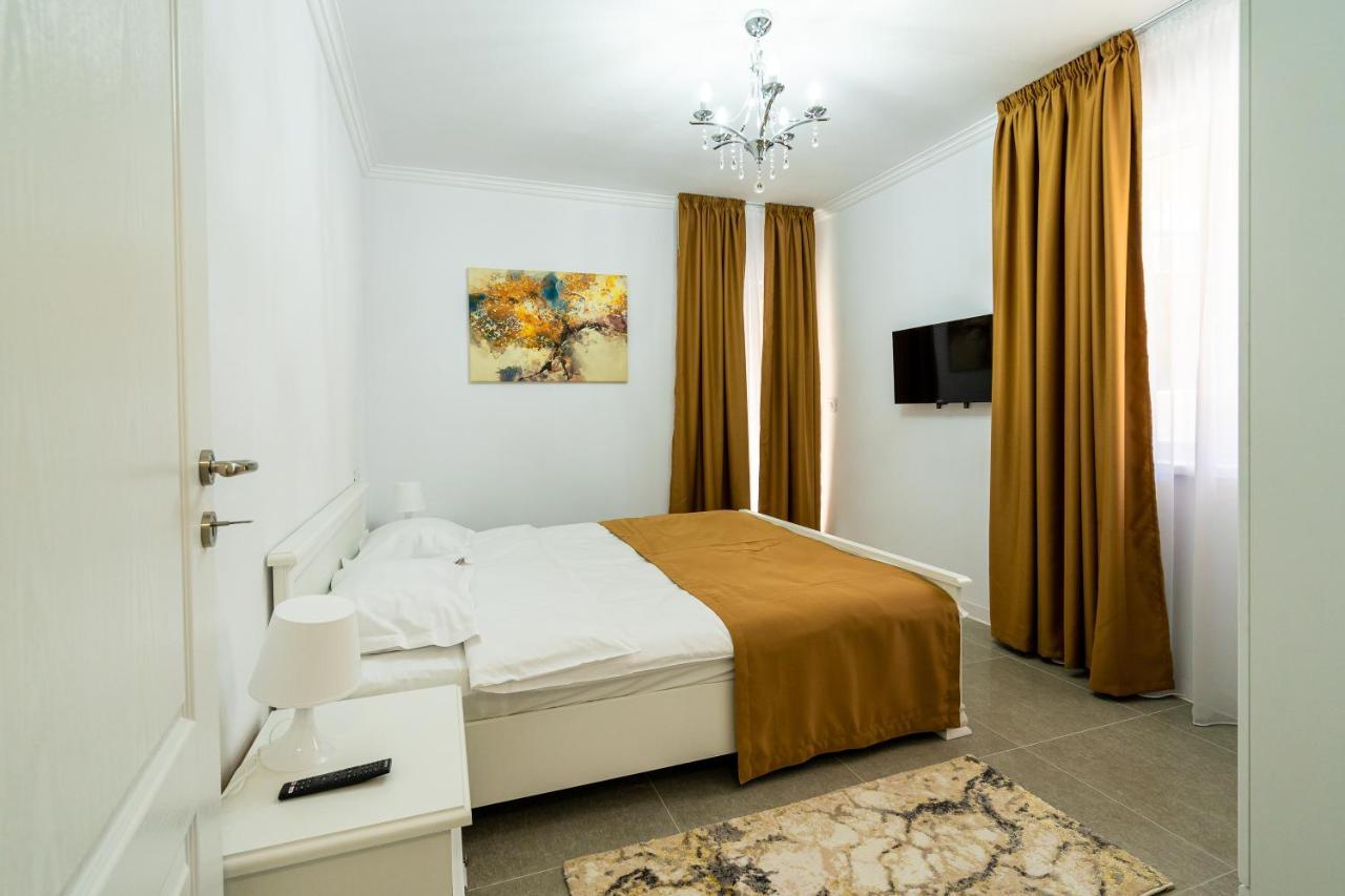 Armada Aparthotel Alba Iulia Exteriör bild