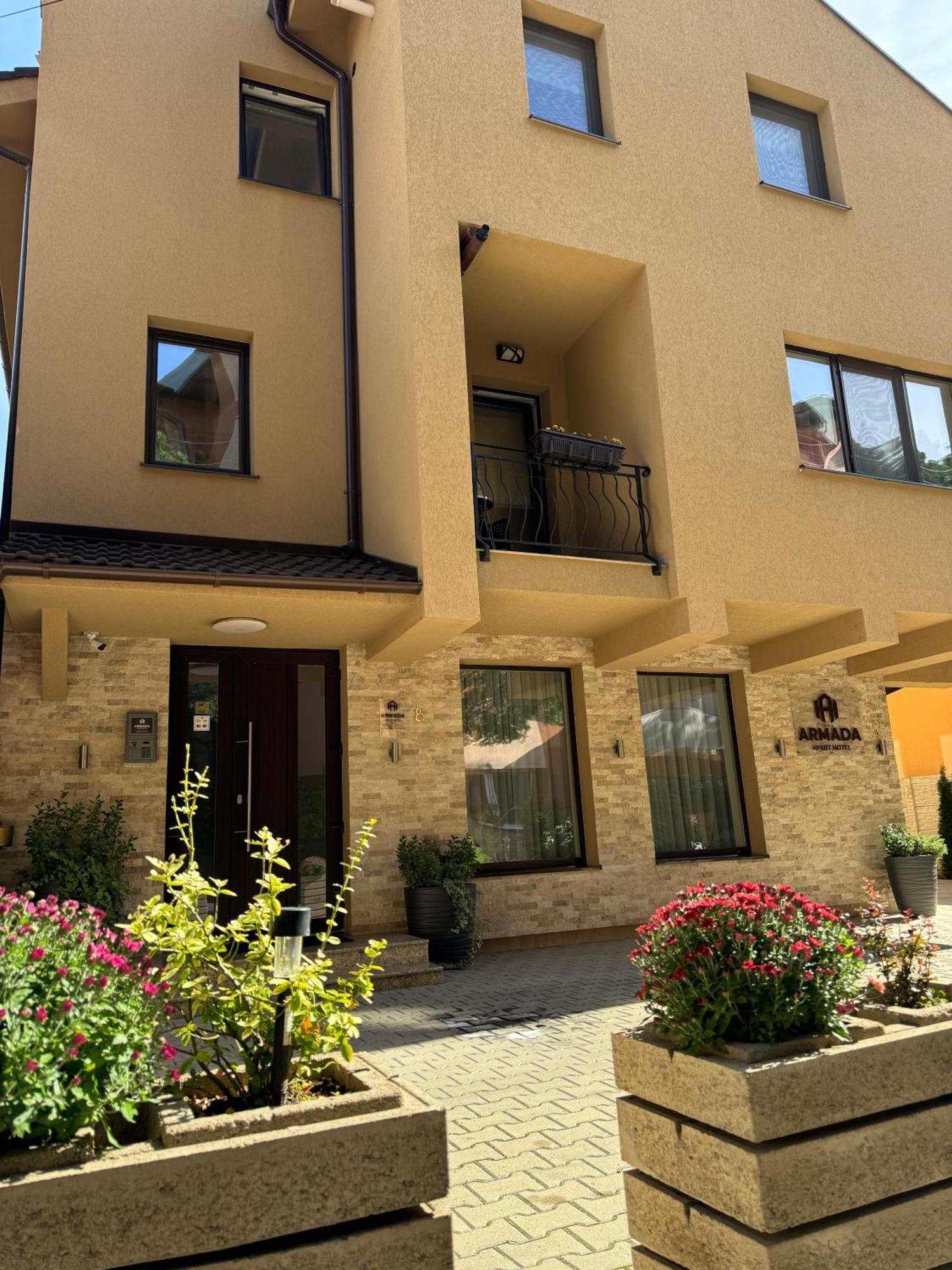 Armada Aparthotel Alba Iulia Exteriör bild